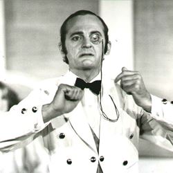 Perth theatre legend recognised